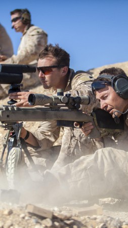 Крис Кайл, Американский снайпер, стрельба, Армия США (vertical)