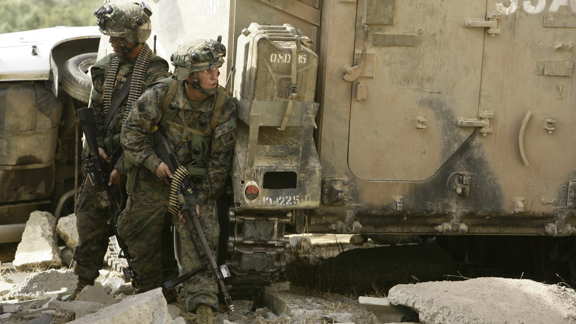 Армия США, солдат, полигон, учения, U.S. Marine, soldier, training, rifle, vehicle, M113, LMG, U.S. Army (horizontal)