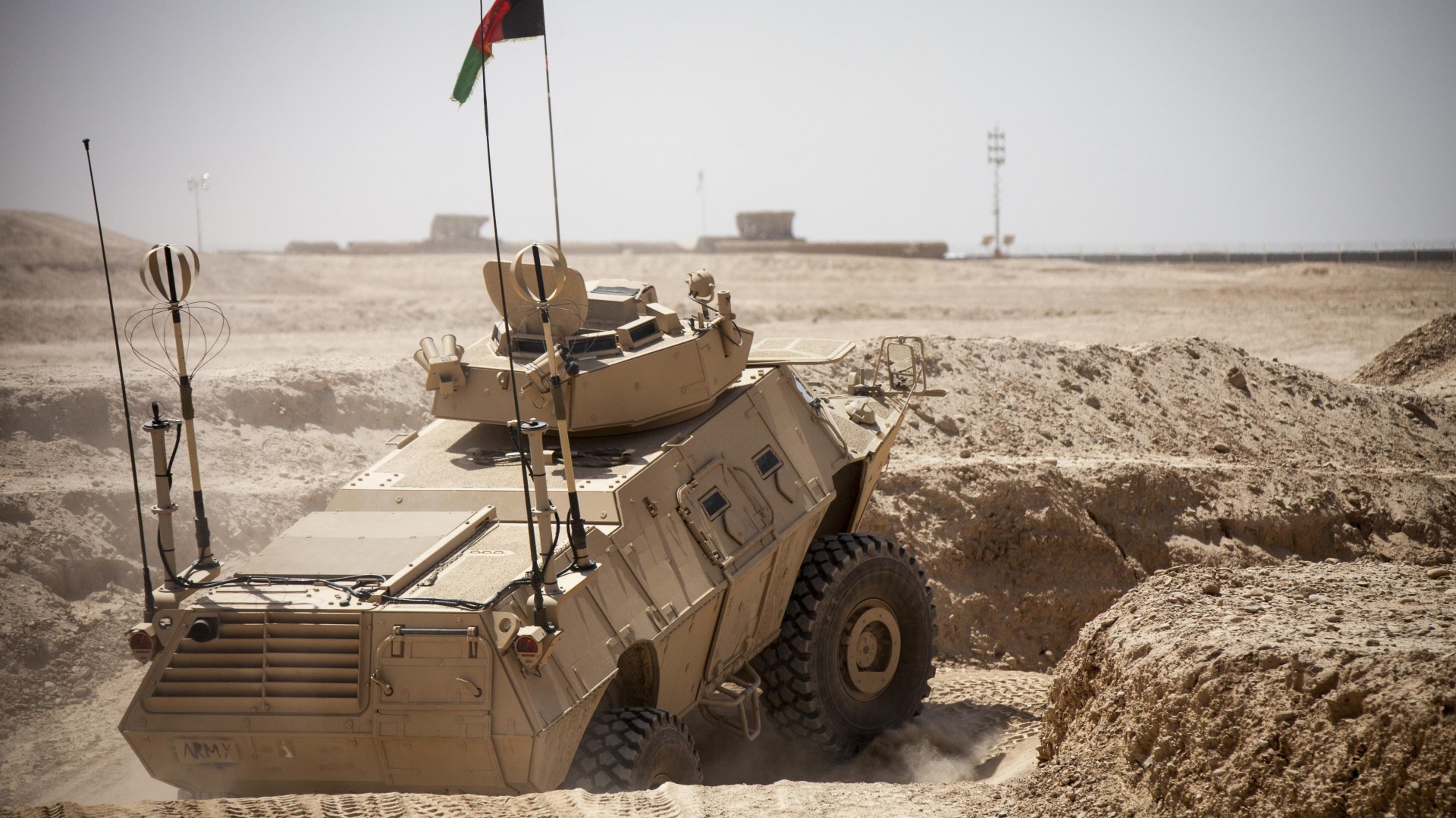 бронеавтомобиль, броневик, MSFV, Mobile Strike Force Vehicle, M1117, ASV, U.S. Army, desert (horizontal)
