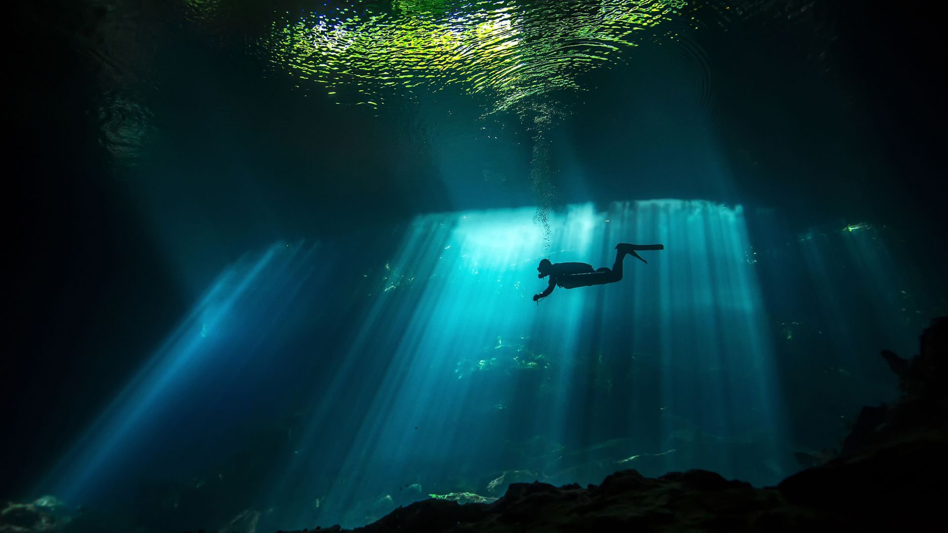 дайвер, Diver, Sunbeam, Underwater, 4K (horizontal)