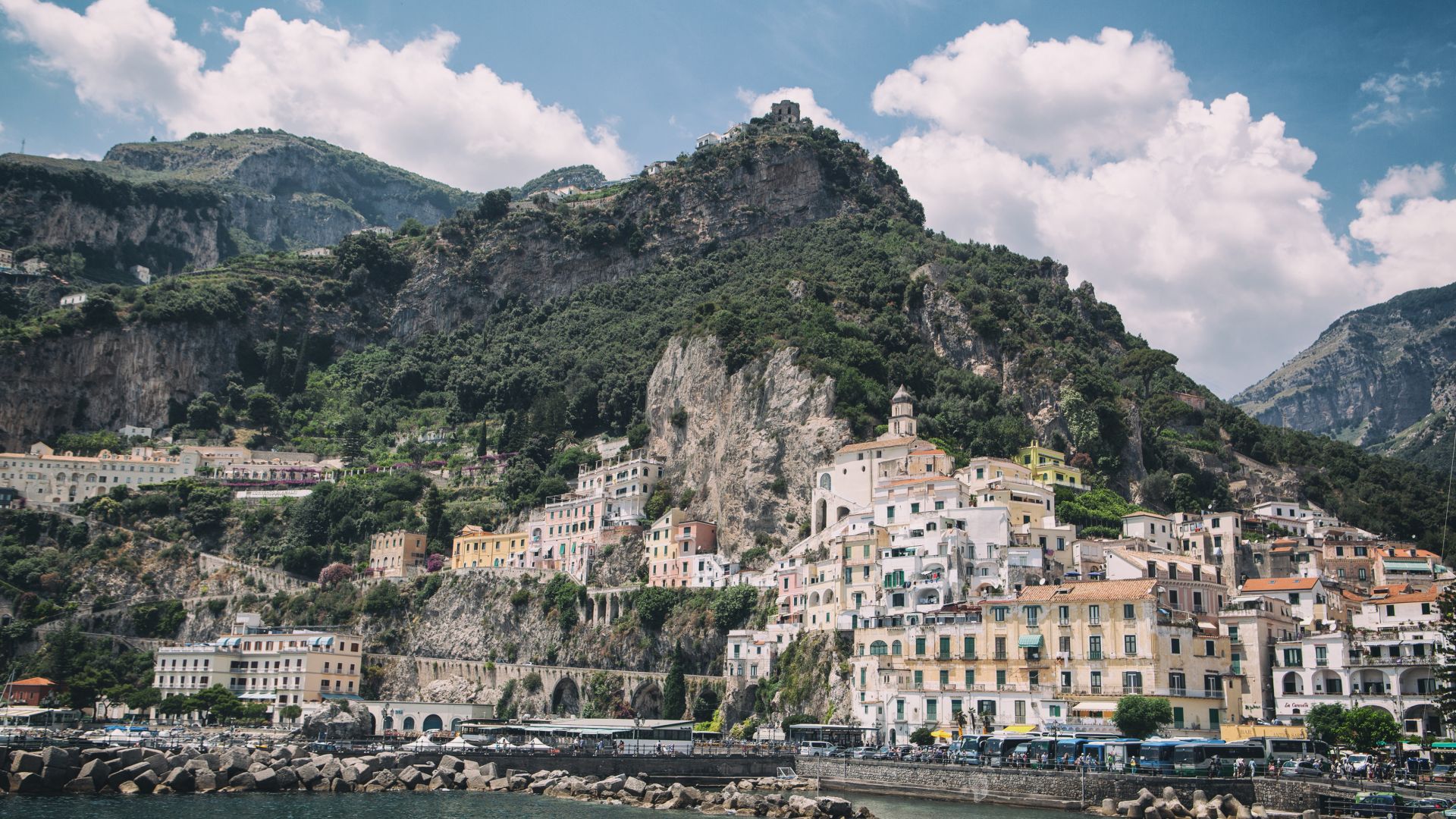 Амальфи, 5k, 4k, побережье Амальфи, Италия, скалы, облака, Amalfi, 5k, 4k wallpaper, Amalfi Coast, Italy, rocks, clouds (horizontal)