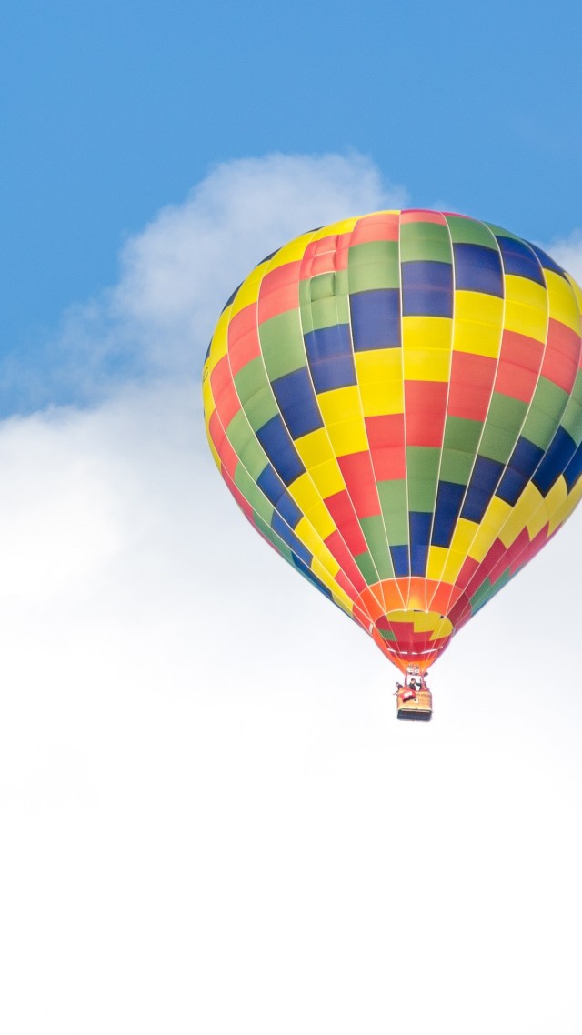 Вощдушный шар, 5k, 4k, голубое, небо, воздух, облака, Balloon, 5k, 4k wallpaper, ride, blue, sky, clouds (vertical)