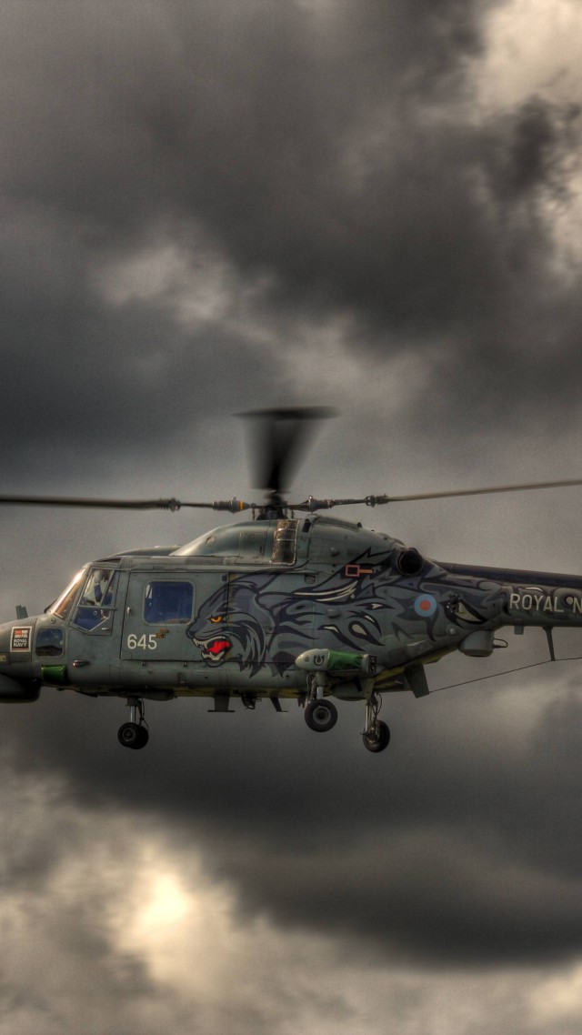 вертолёт, Великобритания, гроза, небо, AW139, AgustaWestland, Westland, helicopter, Wild Cat, Royal Navy, flight, sky, clouds (vertical)