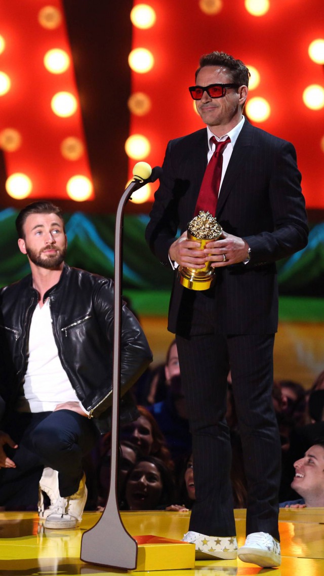 Роберт Дауни-младший, Самые популярные знаменитости, актер, Robert Downey Jr., Most Popular Celebs, actor, MTV Awards (vertical)
