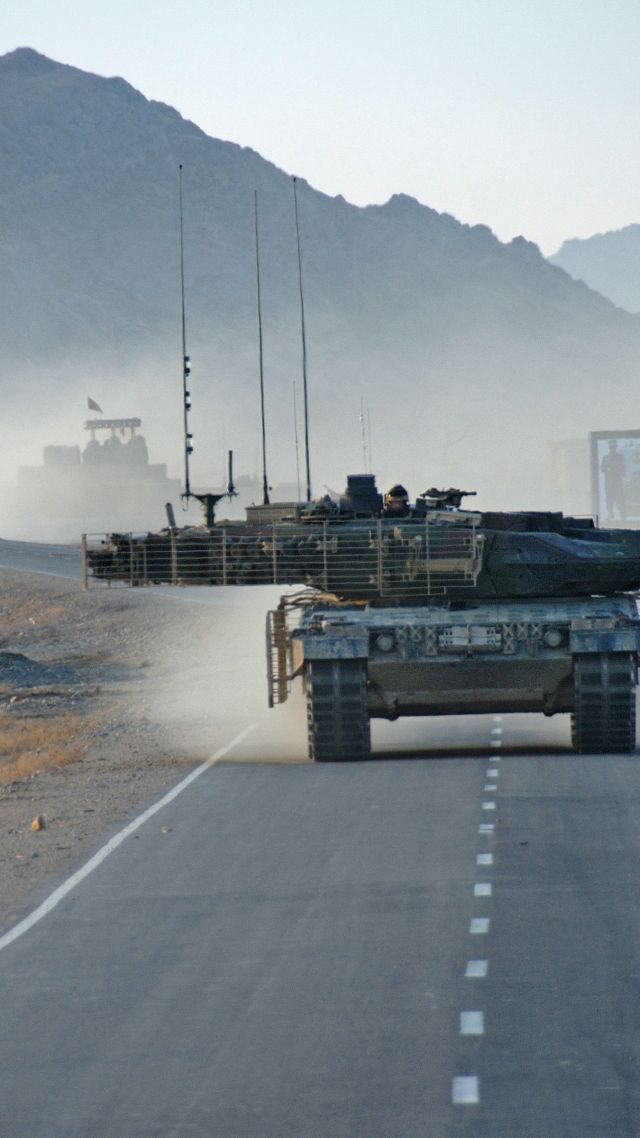 Леопард 2А6, танк, Афганистан, Leopard 2A6, tank, German Army, Afghanistan (vertical)