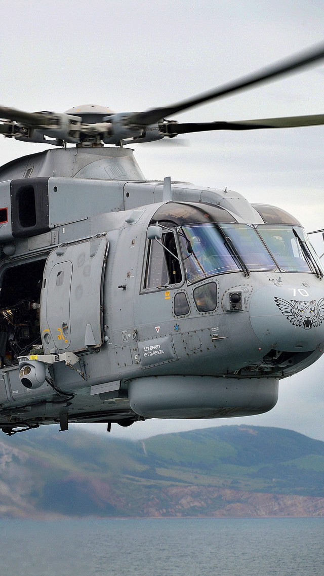 ЕН-101 Мерлин, военно-транспортный вертолёт, ВМС Италии, EH-101 Merlin, transport helicopter, Italian Navy (vertical)