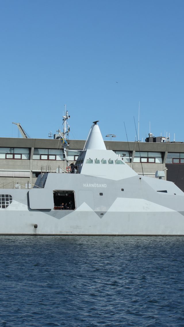 К33, ШМЦ Хернесанд, корвет, ВМС Швеции, K33, HMS Härnösand, Visby class, corvette, Swedish Navy (vertical)