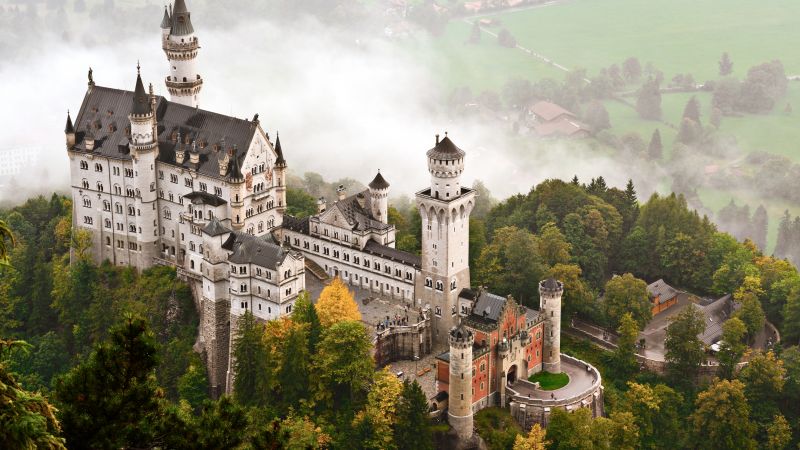 Замок Нойшванштайн, Бавария, Германия, туризм, путешествия (horizontal)