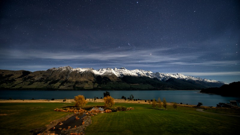 новая зеландия, 4k, HD, квинстаун, озеро, звезды, горы, снег, зеленая трава, небо (horizontal)