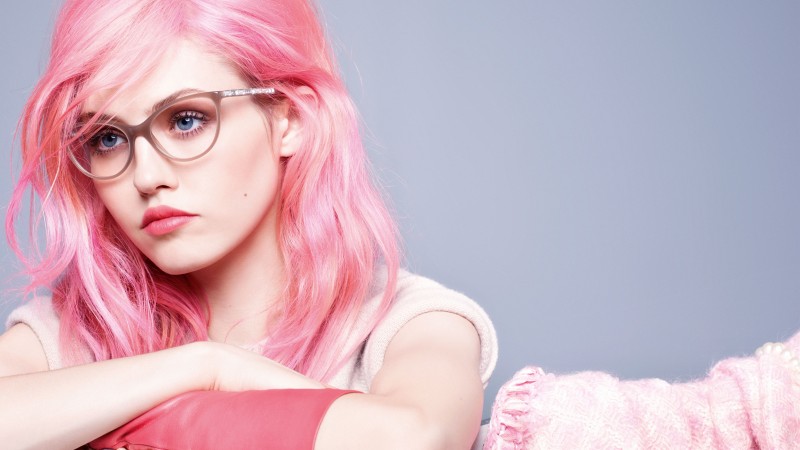 Шарлота Фри, фотомодель, шанель, поп рок, розовое (horizontal)