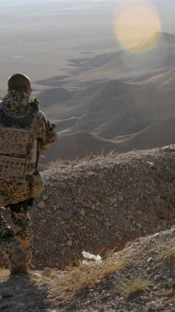 Афганистан, солдат, Бундесвер, пустыня (vertical)