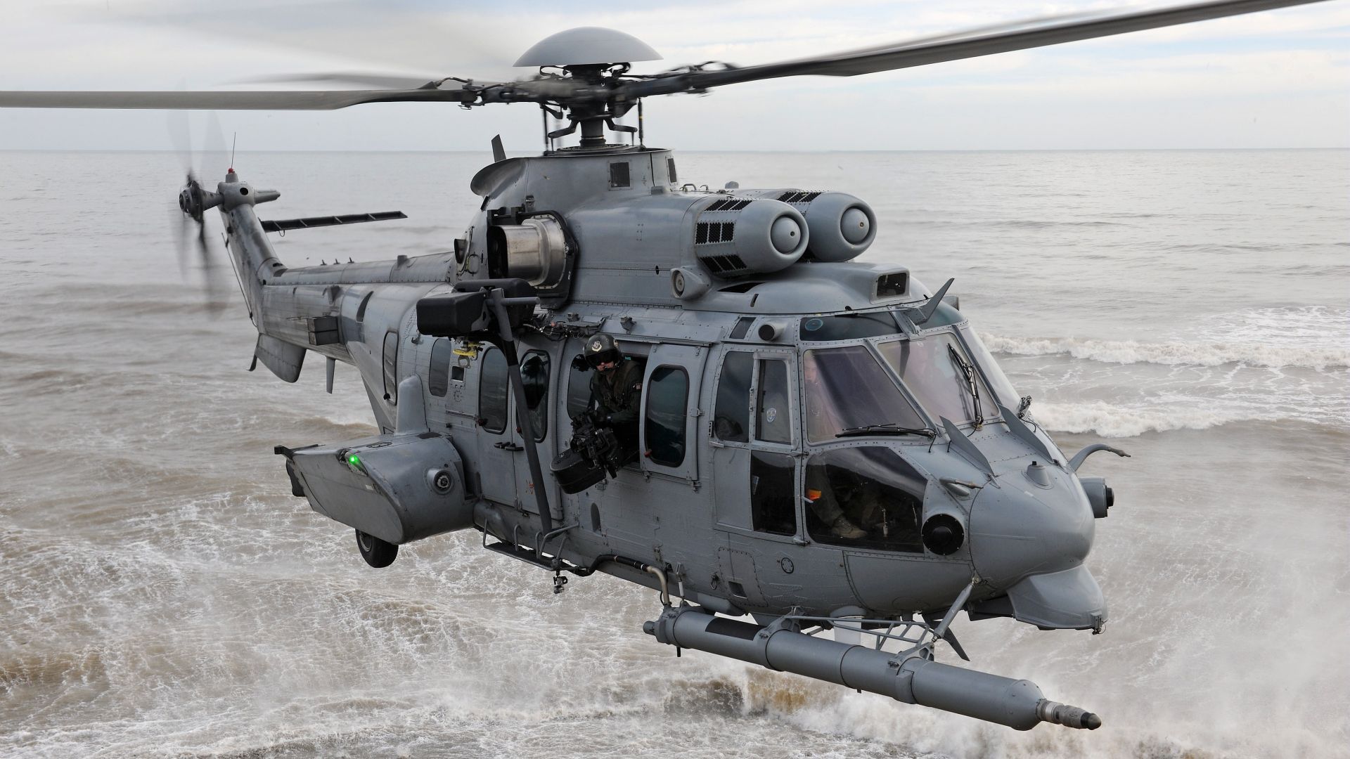 Airbus Helicopters H225M, ударный вертолет, Eurocopter EC725, ВВС Франции, Airbus Helicopters H225M, Eurocopter EC725, France Air Force, France army (horizontal)