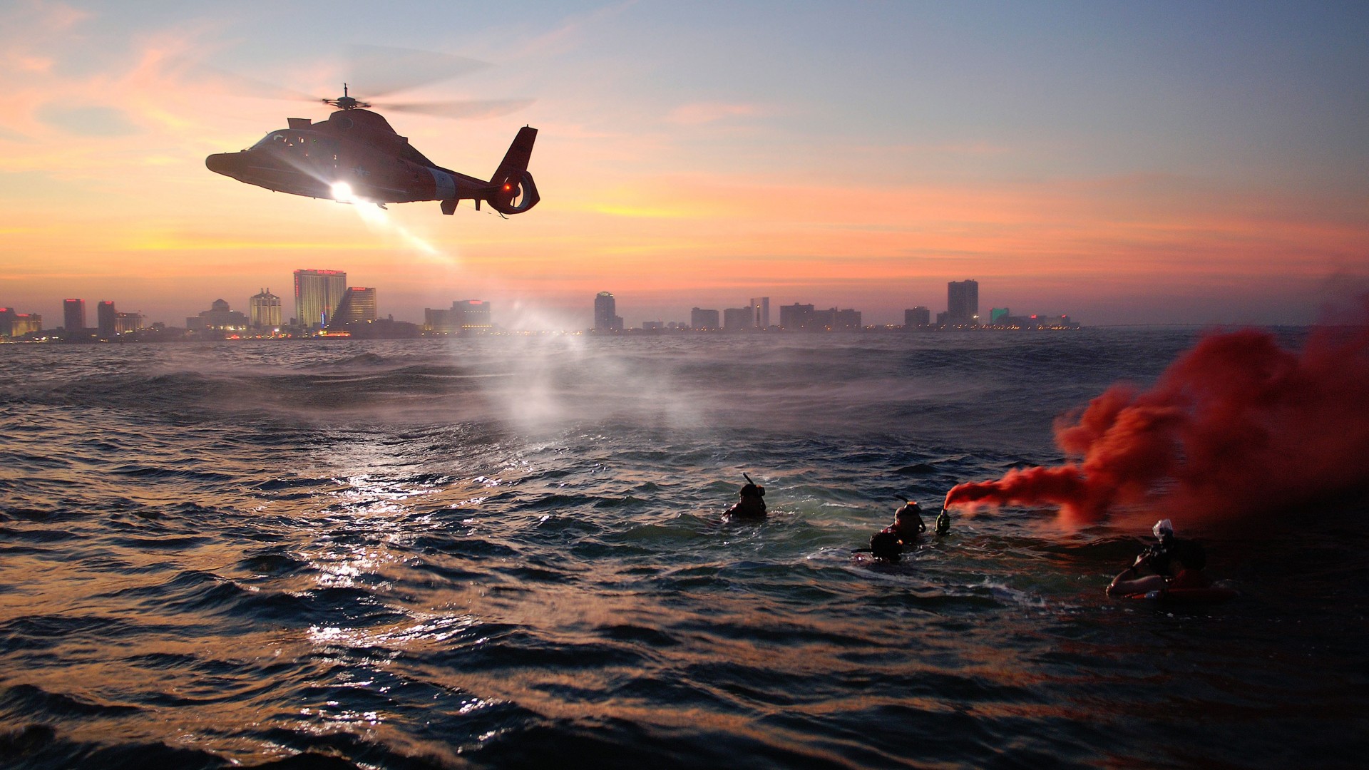 спасательная операция, береговая охрана, море, ночь, coast guard, rescue, MEDEVAC, rescue helicopter, training, sea, night (horizontal)