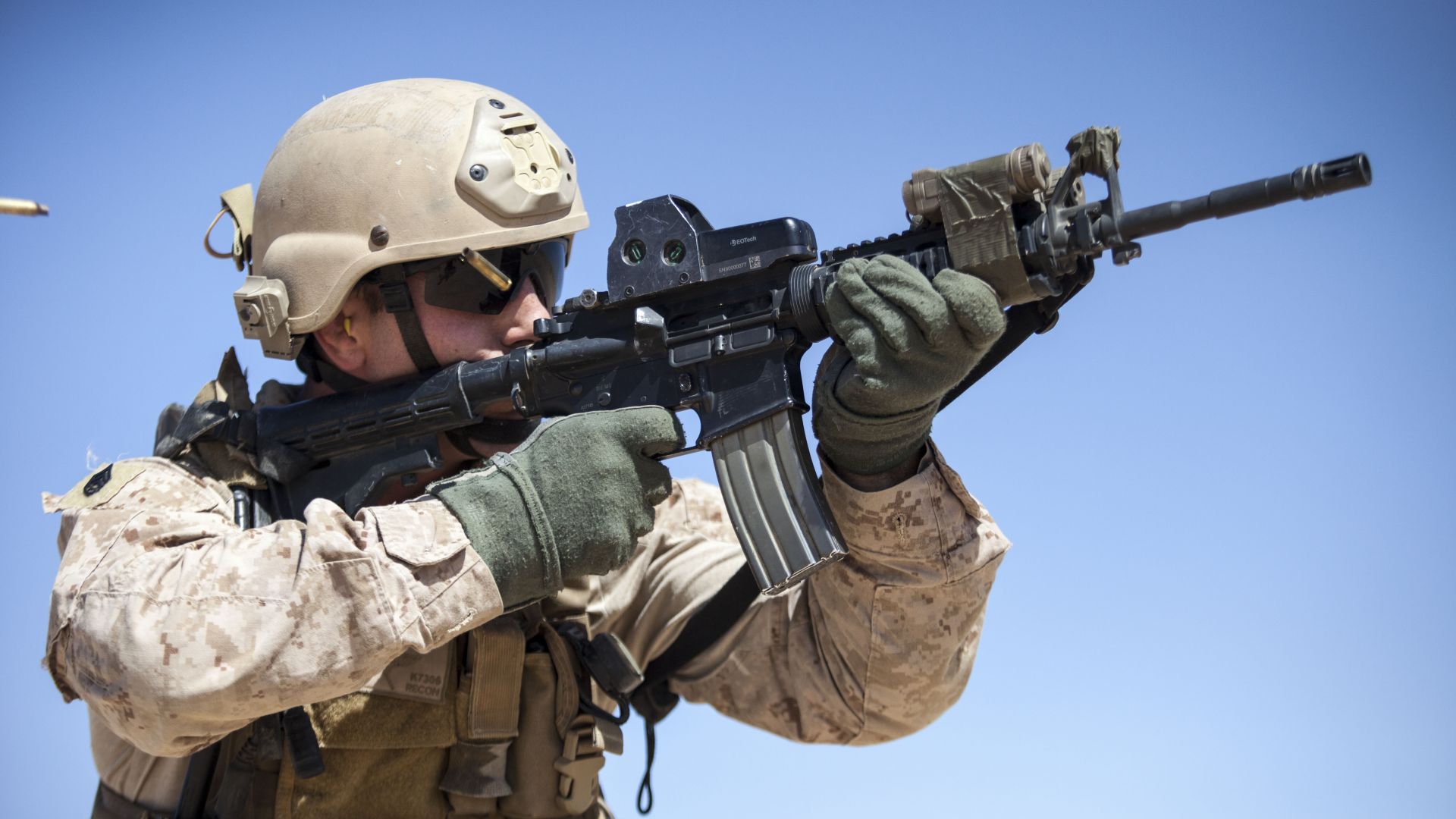 Армия США, AR-15, M-16, red sight, U.S. Army, Marine Corps (horizontal)
