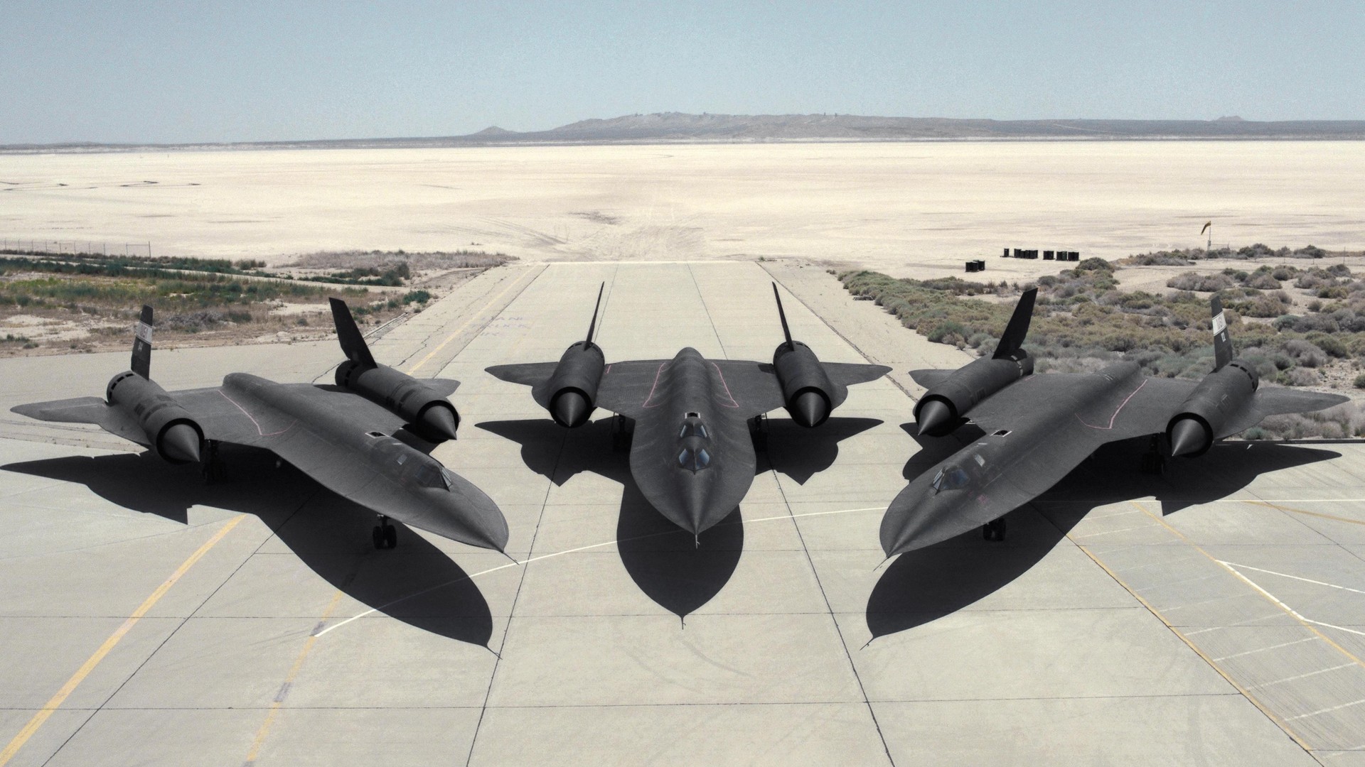 сверхзвуковой, разведчик, SR-71, Lockheed, Blackbird, jet, plane, aircraft, runway, U.S. Air Force (horizontal)