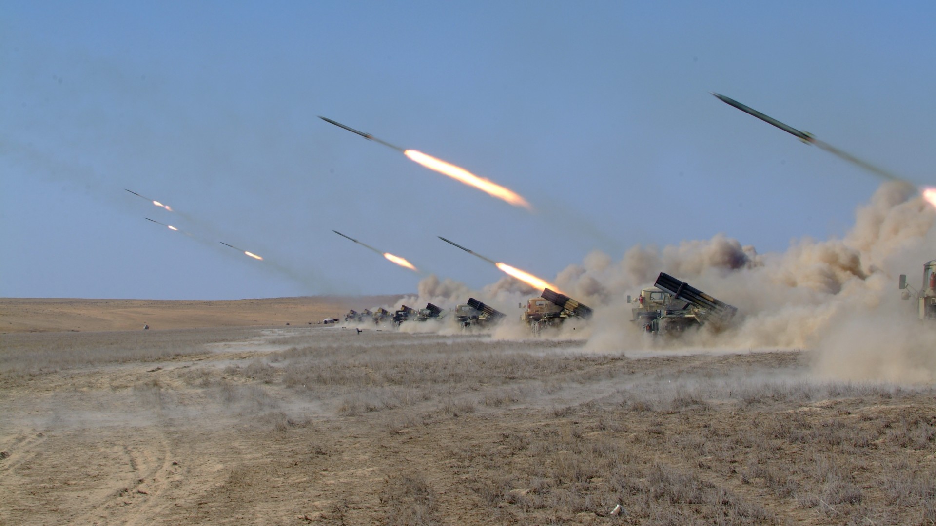 Найза, РСЗО, ВС Казахстана, стрельба, Naiza, MRL, multiple rocket launcher, artillery, Kazakhstan Armed Forces, desert, firing (horizontal)
