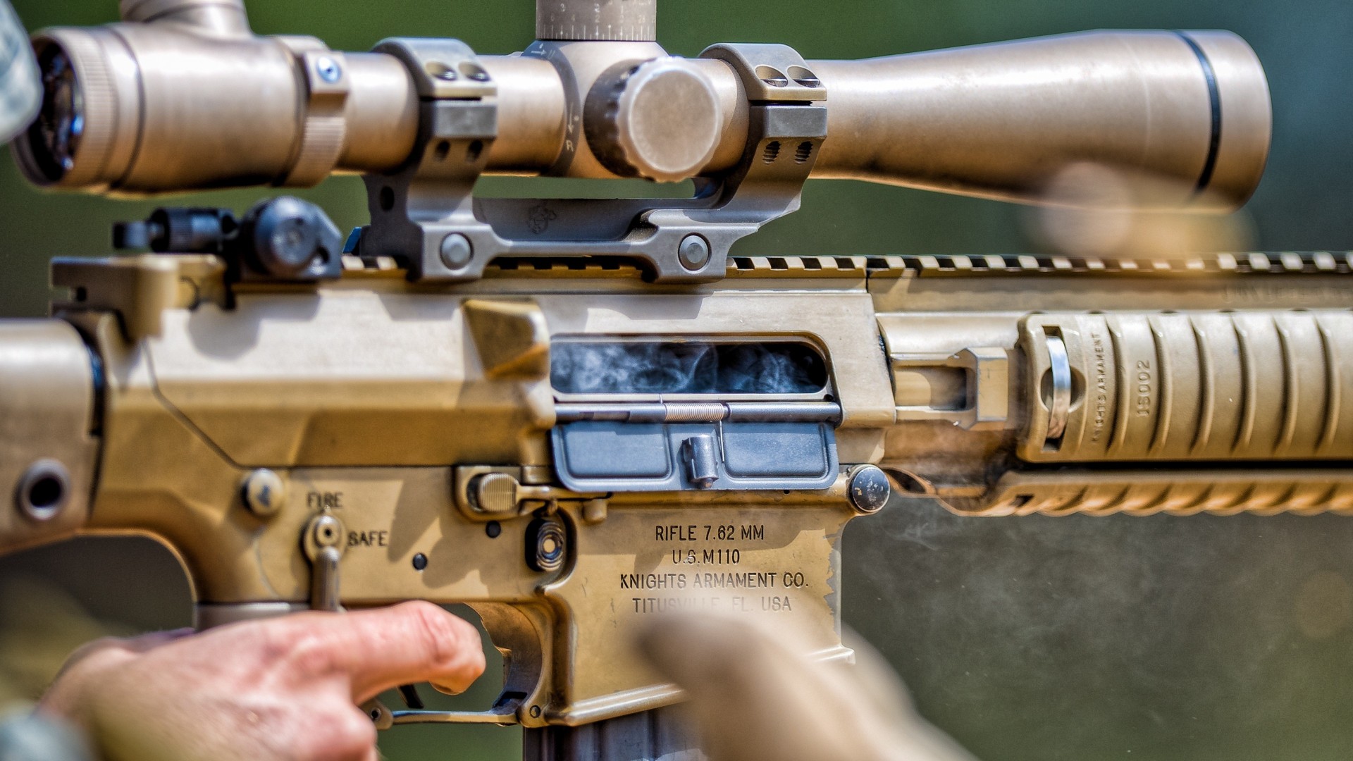 снайперская винтовка, стрельба, дым, SR-25, Stoner Rifle-25, sniper rifle, 7.62×51mm NATO, scope, firing, smoke (horizontal)
