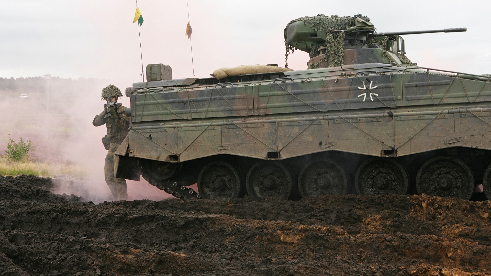 Мардер, БМП, солдат, Бундесвер, Marder, IFV, soldier, infantry fighting vehicle, Bundeswehr, dirt (horizontal)