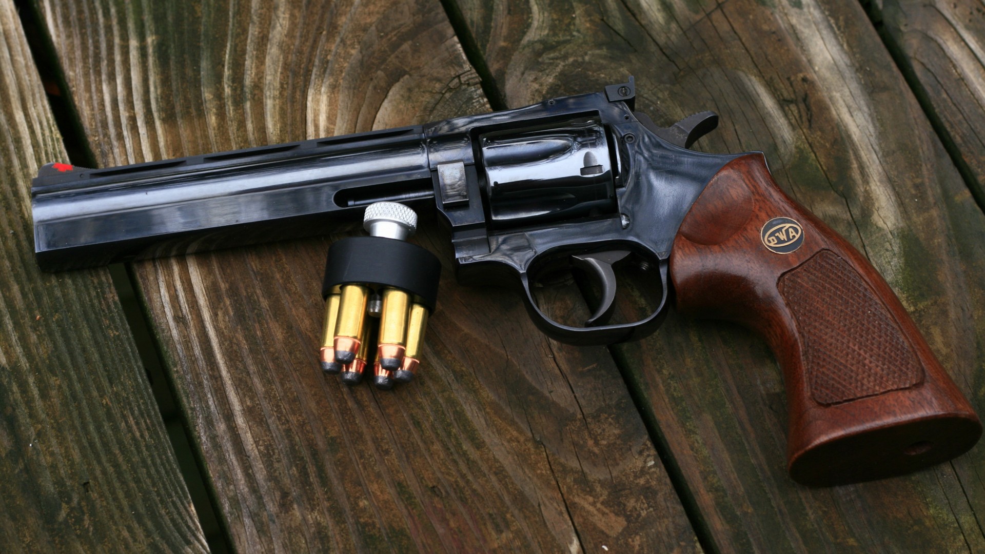 револьвер, Магнум, оружие, Dan Wesson, revolver, DWA, custom, DW, .357, Magnum, speedloader, wooden flooring (horizontal)