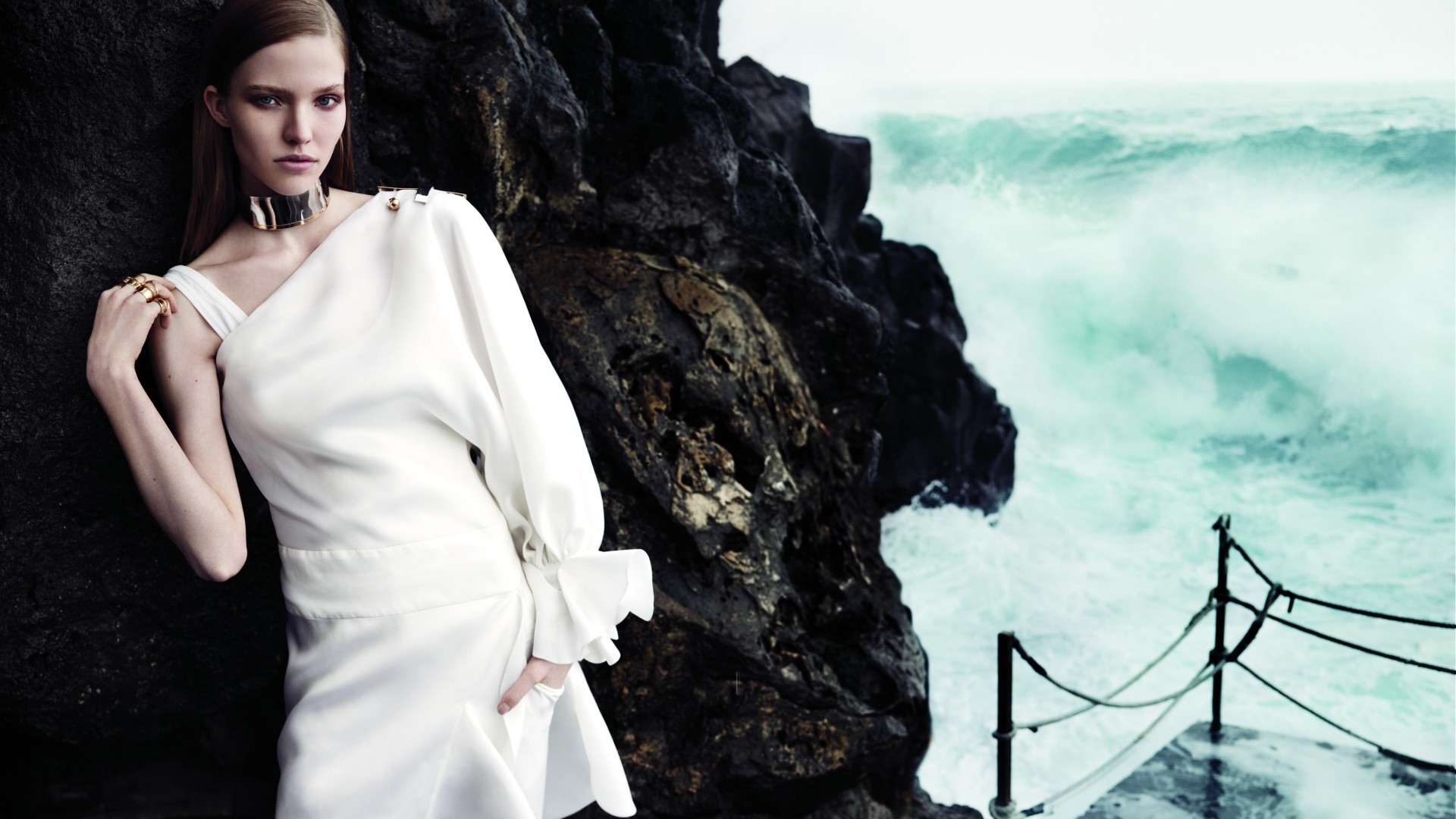 Саша Лусс, Топ модель 2015, модель, пляж, платье, океан, море, Sasha Luss, Top Fashion Models 2015, model, beach, white dress, sea, ocean,  (horizontal)