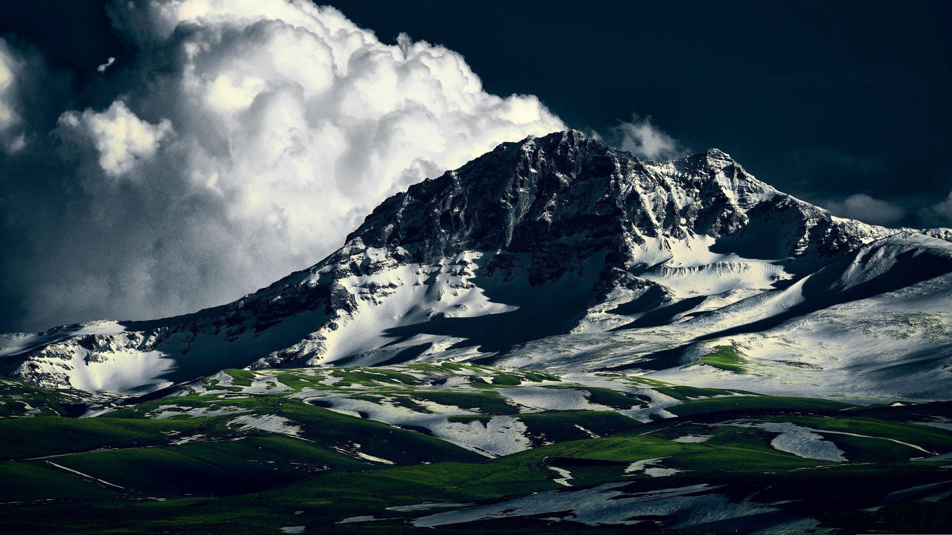 Арагац, 5k, 4k, Армения, горы, облака, Aragats, 5k, 4k wallpaper, Armenia, mountains, clouds (horizontal)