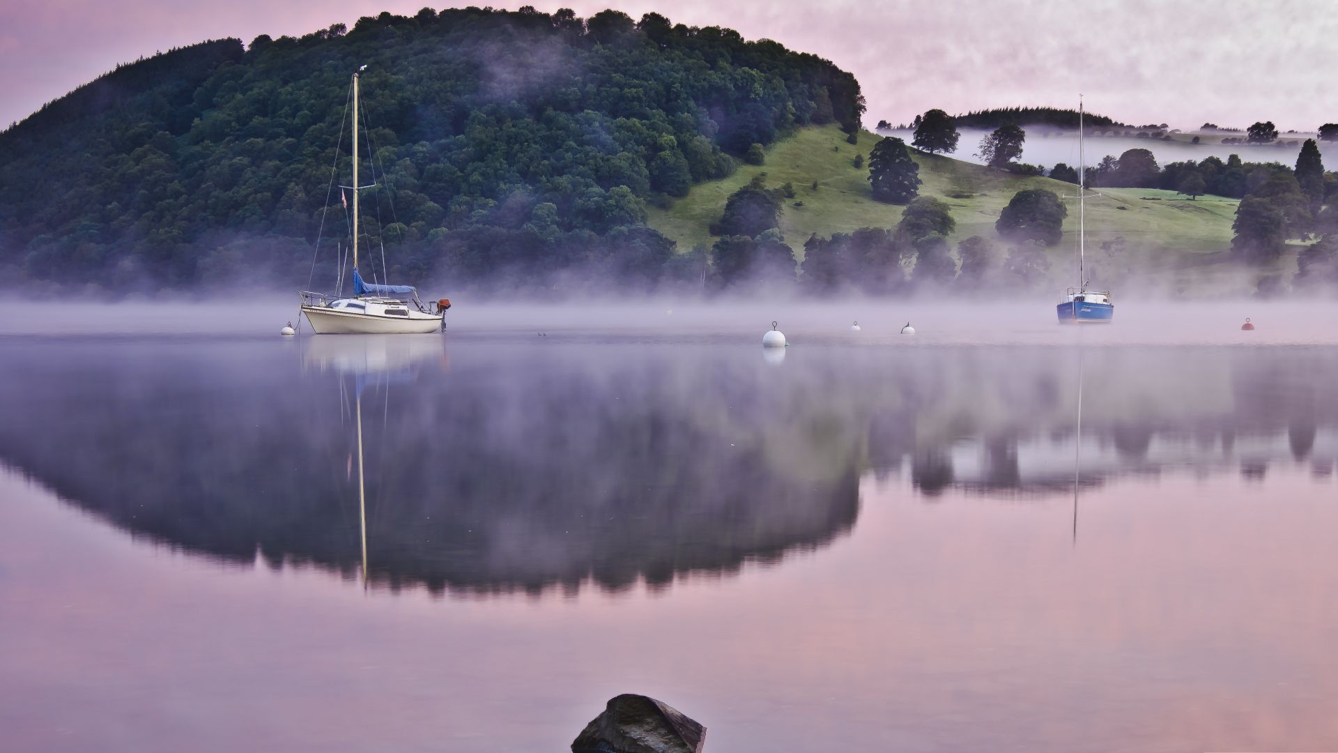Озеро, 4k, 5k, туман, холмы, лодка, отражение, Lake, 4k, 5k wallpaper, fog, hills, boat, reflection (horizontal)