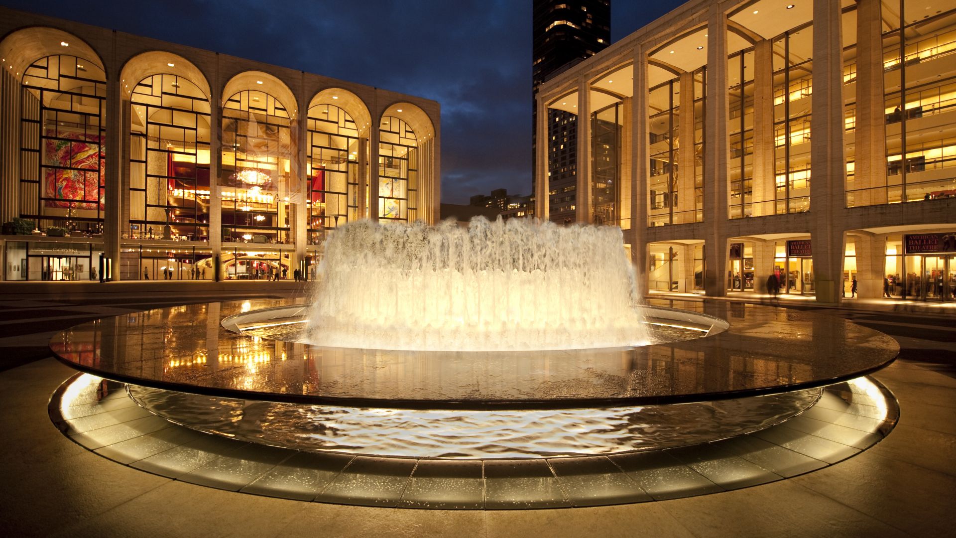 Линкольн-центр, Нью-Йорк, США, туризм, путешествие, фонтан, Lincoln Center for the Performing Arts, New York, NY, USA, tourism, travel, fountain (horizontal)