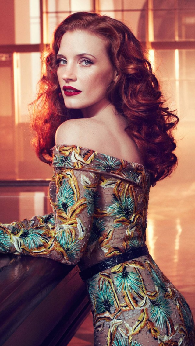 Джессика Честейн, красные волосы, платье, красные губы, интерьер, Jessica Chastain, red hair, beauty, dress, red lips, interior, Vogue Italia (vertical)