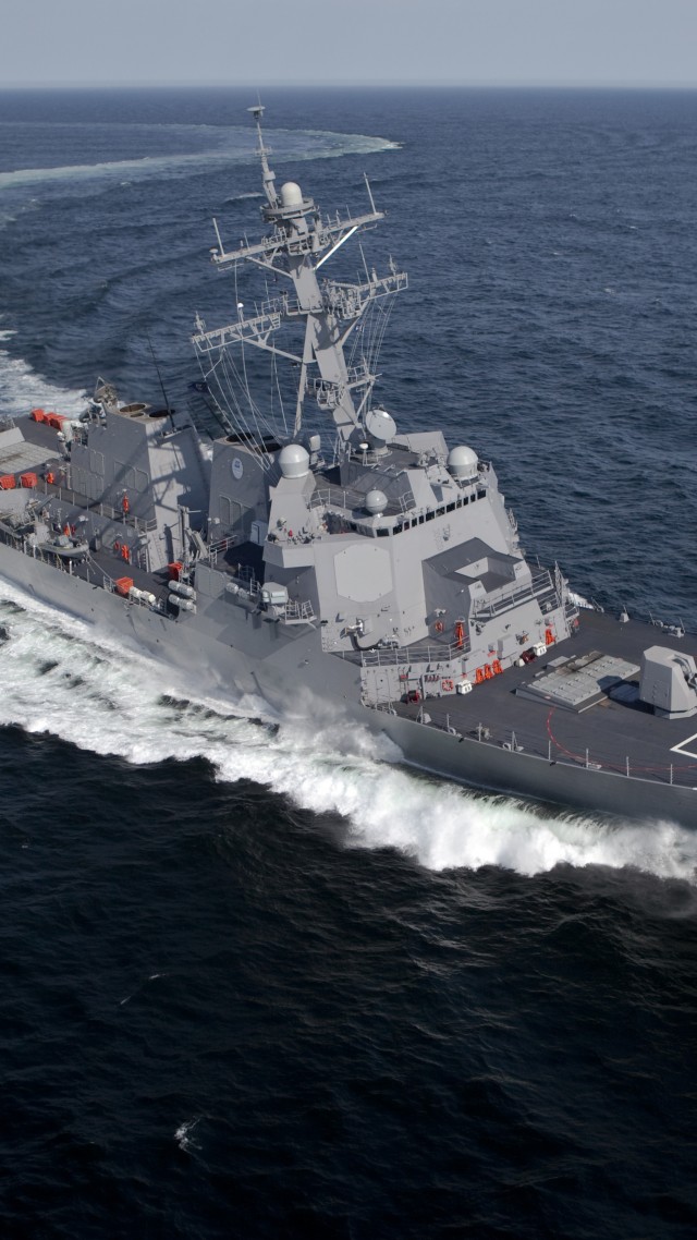 эсминец, УРО, Джейсон Данхем, ВМС США, манёвр, USS Jason Dunham, DDG-109, Arleigh Burke-class, destroyer, U.S. Navy, sea, maneuver (vertical)