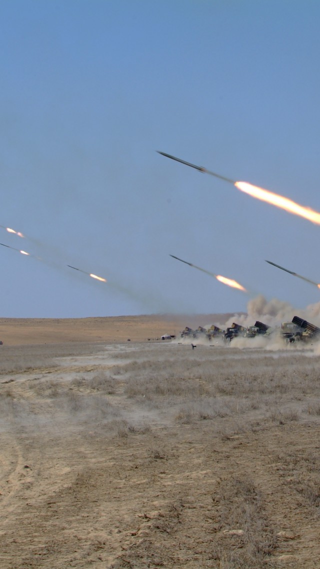Найза, РСЗО, ВС Казахстана, стрельба, Naiza, MRL, multiple rocket launcher, artillery, Kazakhstan Armed Forces, desert, firing (vertical)