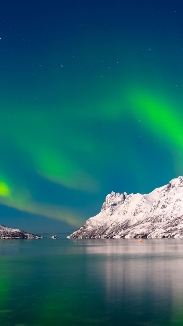 горы, Aurora Borealis, sky, winter, mountains, lake, 4k (vertical)