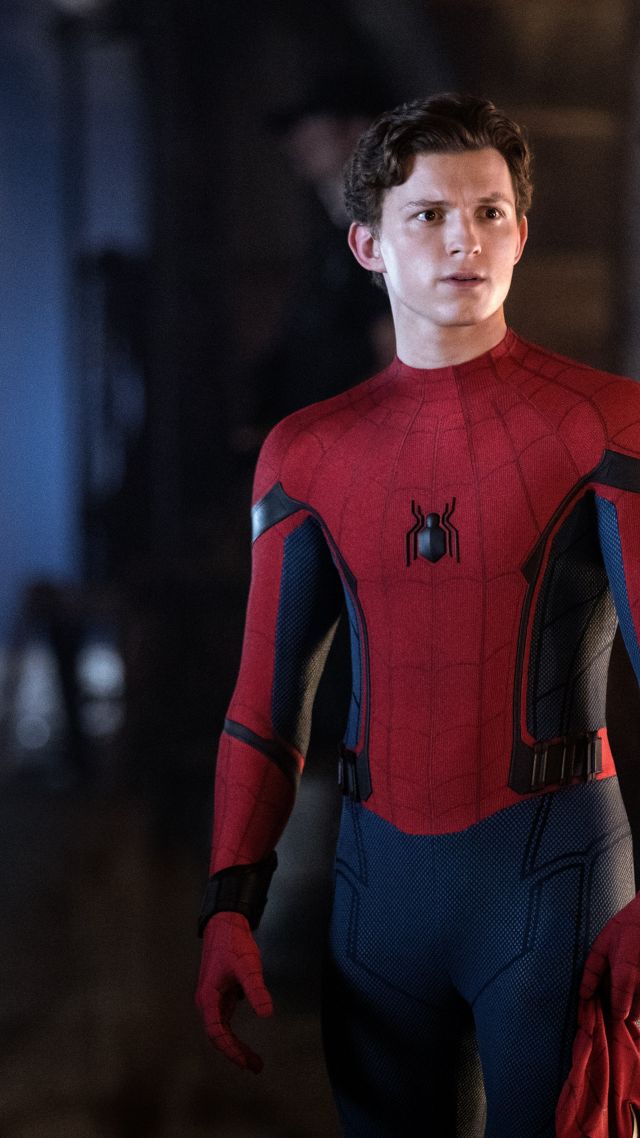 Человек-Паук: Вдали от дома, Spider-Man: Far From Home, Tom Holland, 5K (vertical)