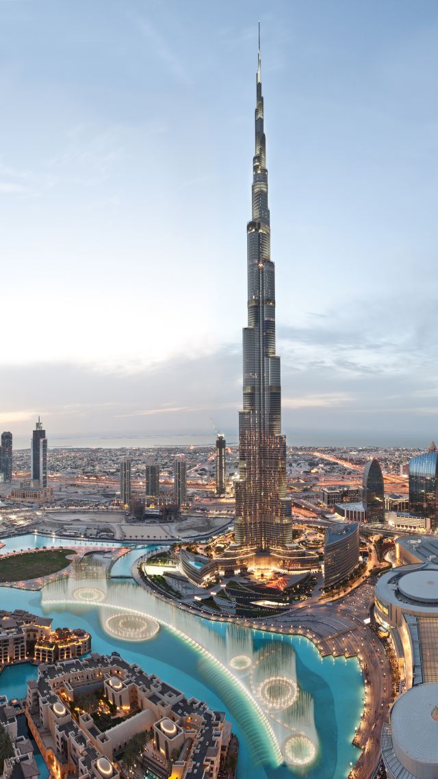 Бурдж-Халифа, Дубай, Лучшие отели, туризм, курорт, путешествие, бассейн, Khalifa Tower, Dubai, Best hotels, tourism, travel, resort, booking, vacation, pool (vertical)
