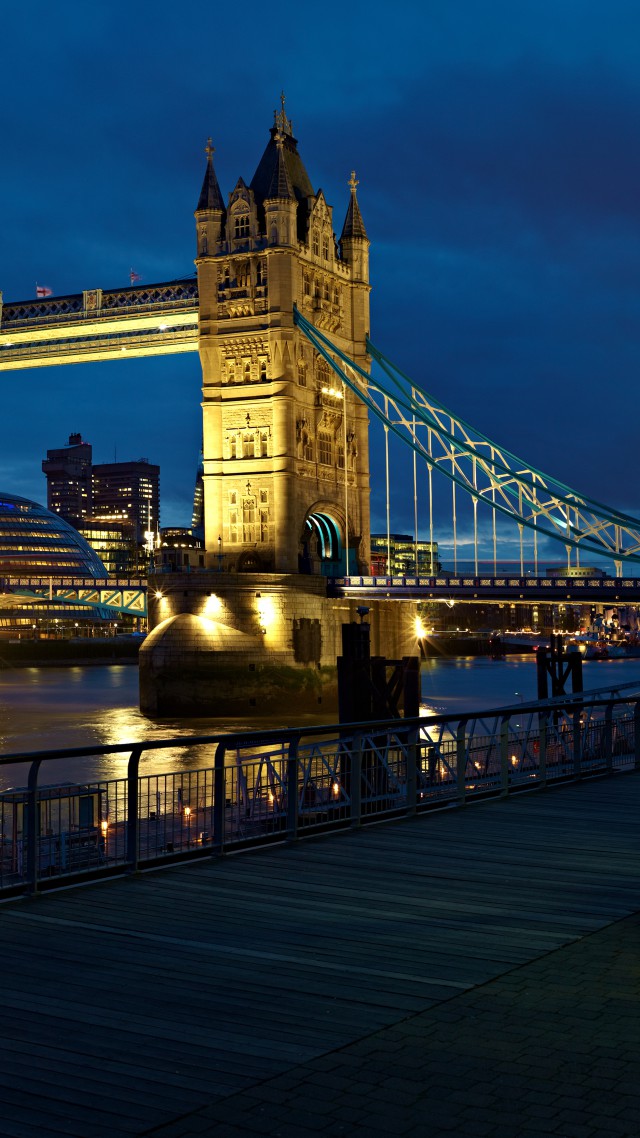 Лондон, мост, Великобритания, ночь, река, путешествия, туризм, London, bridge, UK, night, river, travel, tourism (vertical)