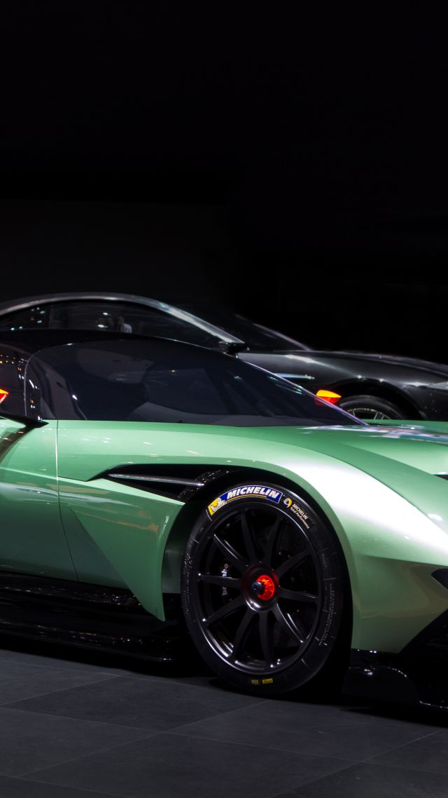 Астон Мартин Вулкан, купе, трековый, зеленый., Aston Martin Vulcan, coupe, track only, green. (vertical)