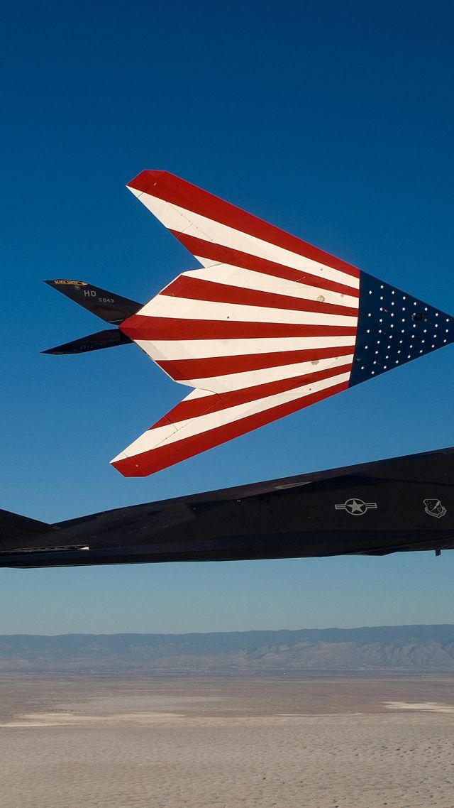 Ф-117, Локхид, ВВС США, истребитель, Армия США, F-117 Nighthawk, Lockheed, US Air Force, USA Army, United States Navy (vertical)