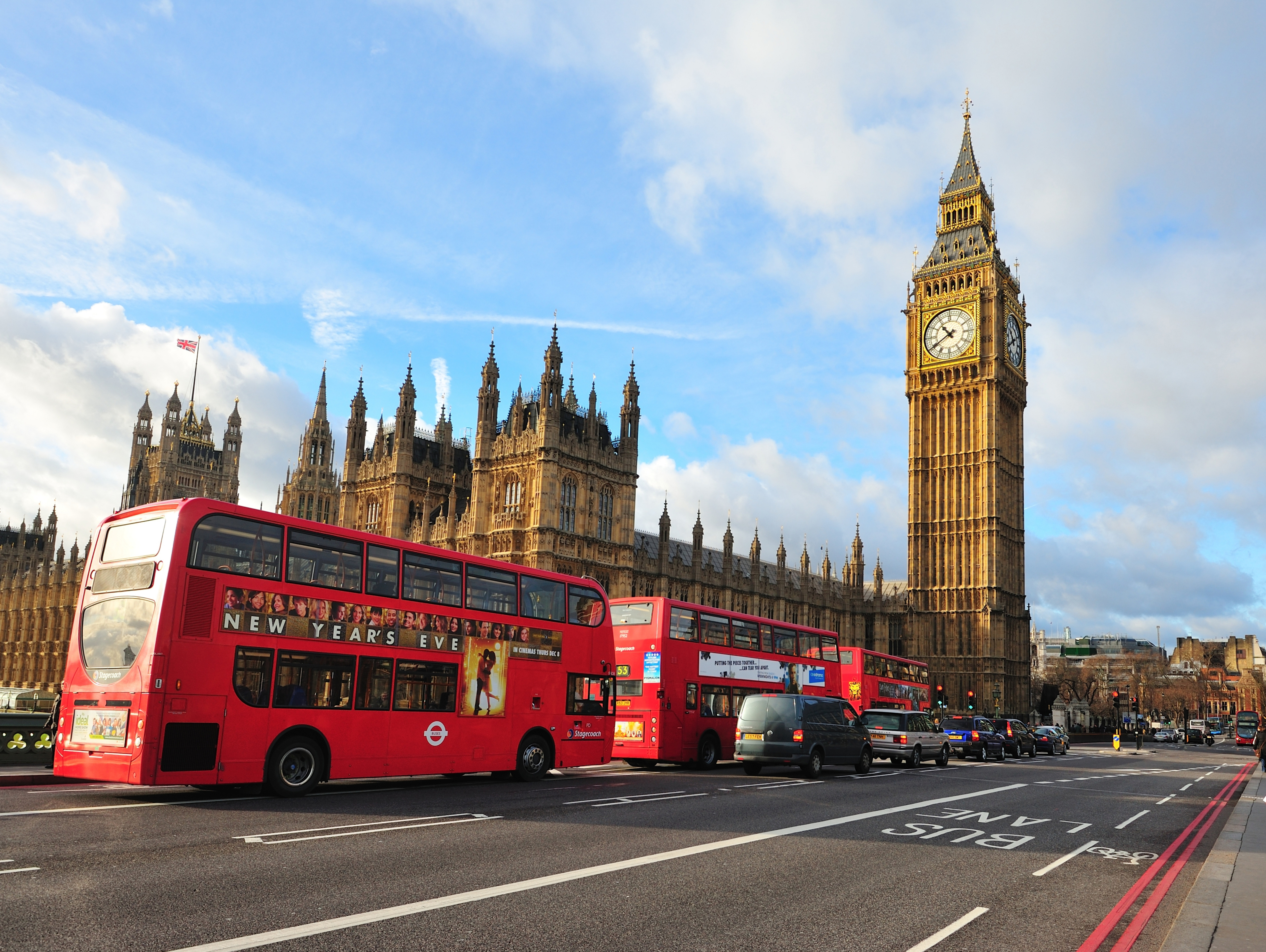 Лондон, Англия, улица, автобус без смс